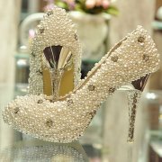 广州代妈真的知道吗？穿高跟鞋的技巧你